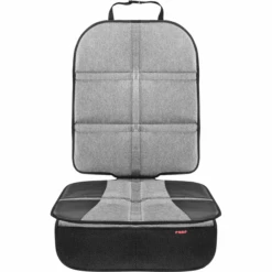 Reer Autositz-Schutzunterlage TravelKid MaxiProtect